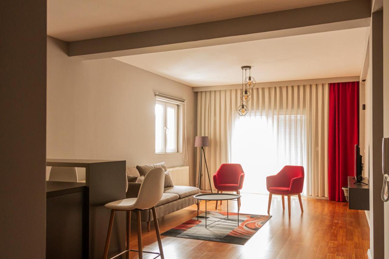 Parta Apartment พริสตีนา ภายนอก รูปภาพ